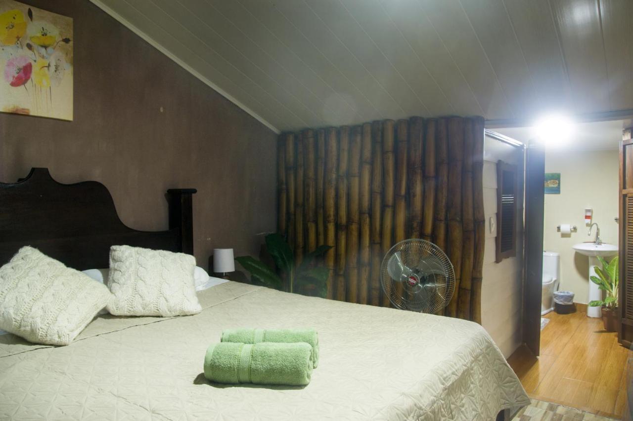Cacao Lodge And Tours Ла Фортуна Экстерьер фото